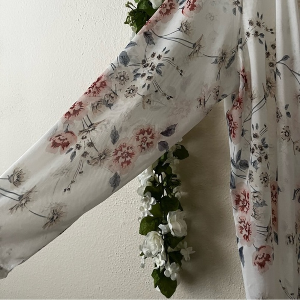 Plus Size Kimono Plus Size Kimono - Picture 2 of 8